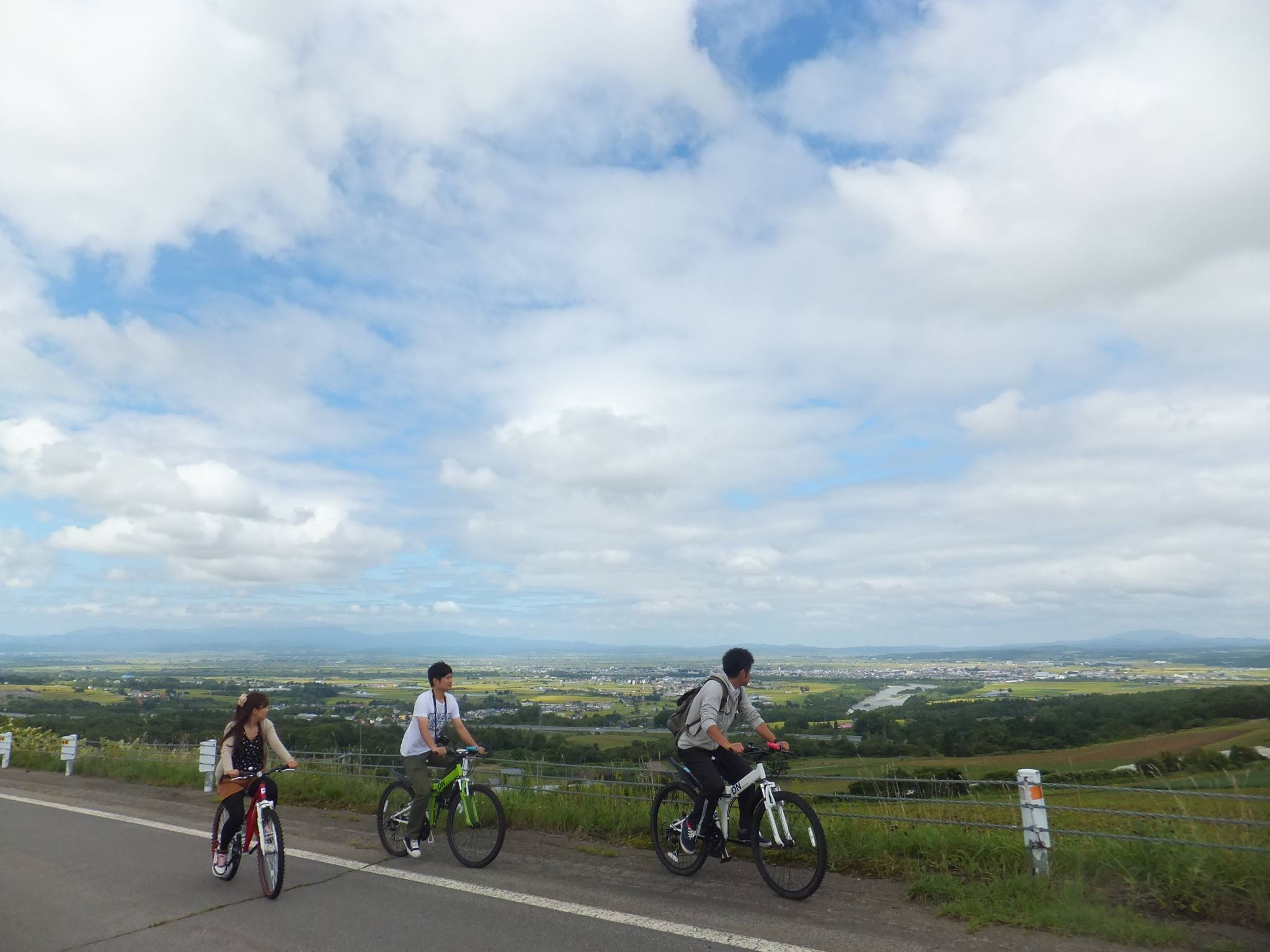 北海道深川巿騎著自行車逍遙遊